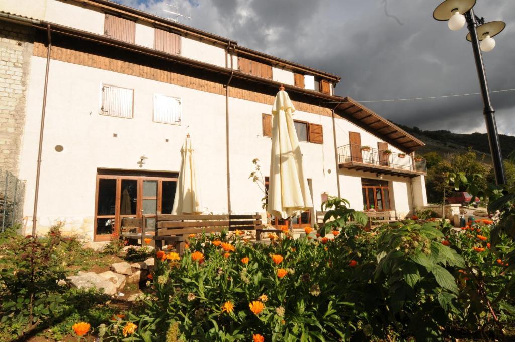 Vila Bio Agriturismo Valle Scannese Scanno Exteriér fotografie